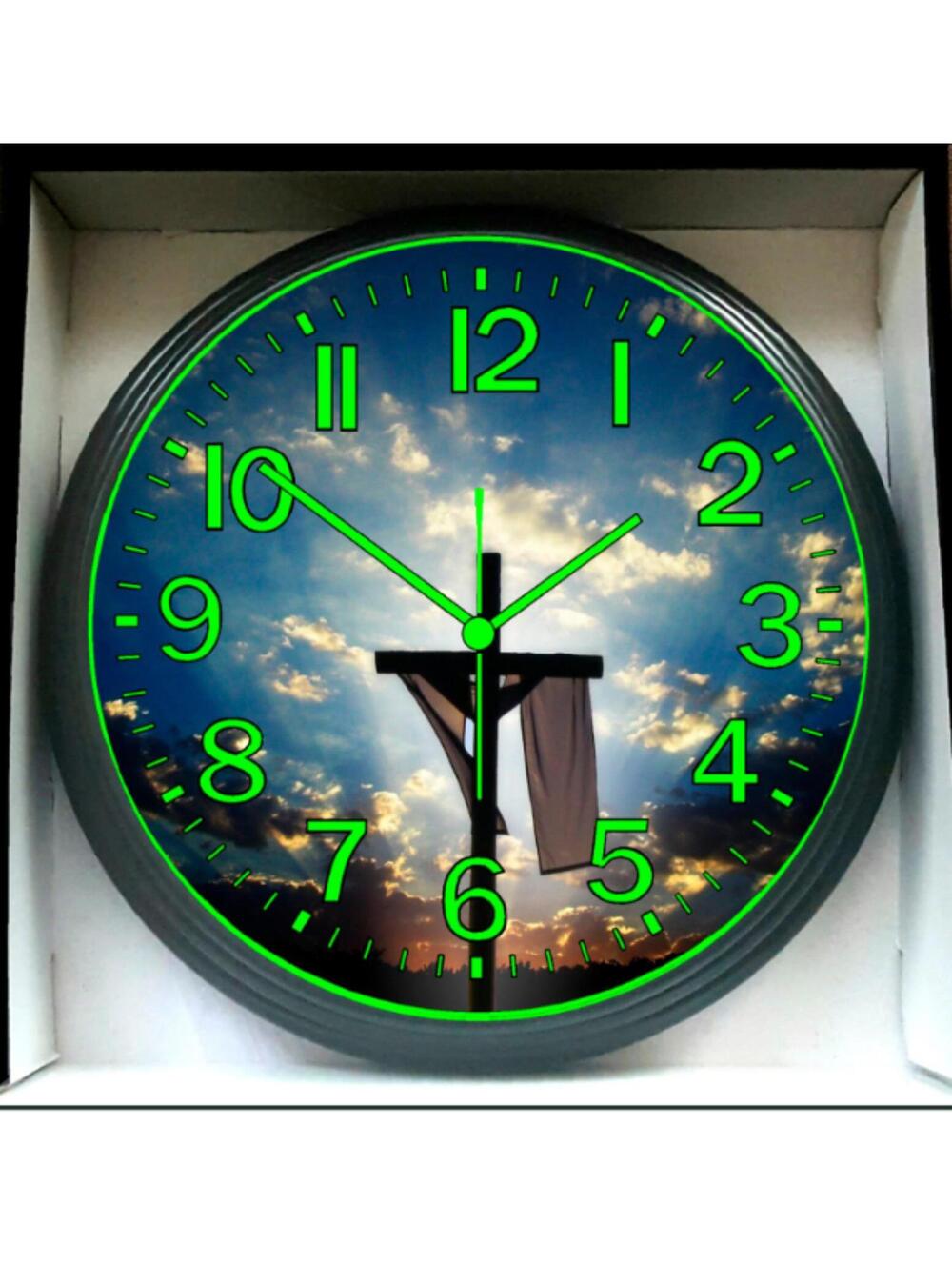 Jesus Christ Religious Glow In The Dark Wall Clock New!